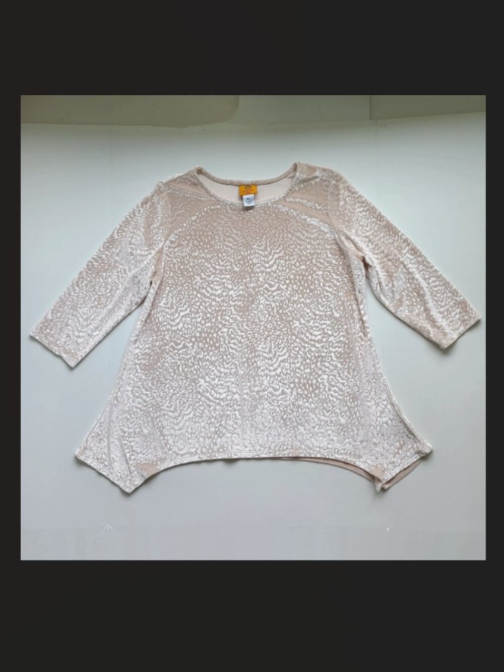 Ruby Rd Top Cream Velour PL Petite Animal Print Shark Bite 3/4 Sleeves Embossed